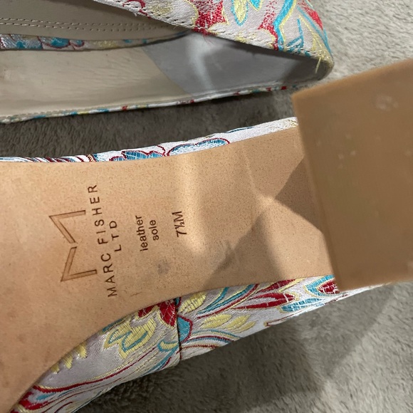 Marc Fisher Heels - Picture 5 of 6